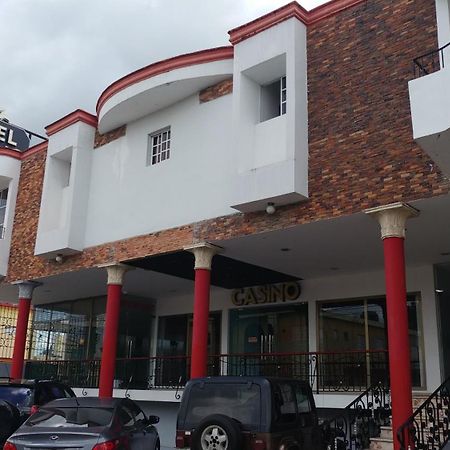 Hotel & Restaurante Flamboyan 伊圭 外观 照片