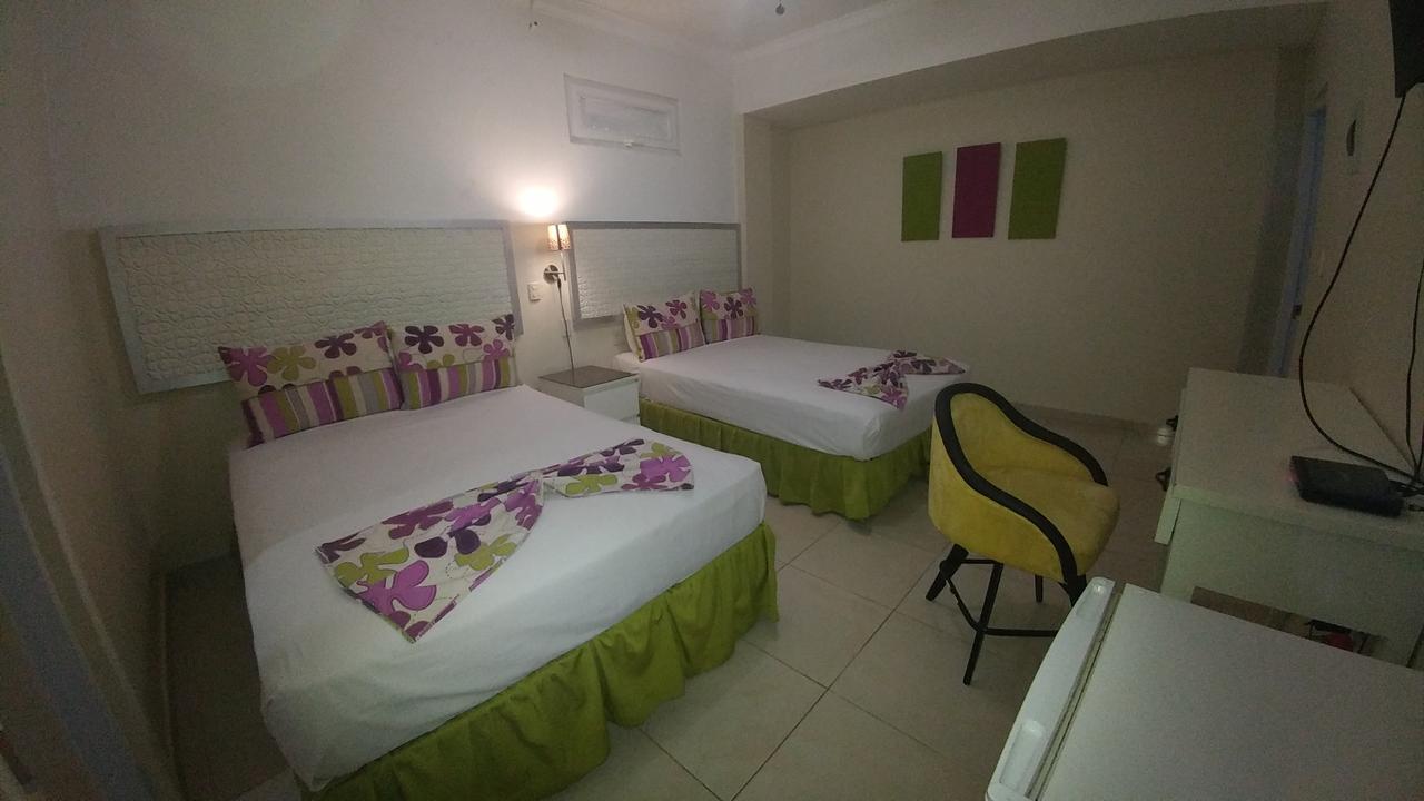 Hotel & Restaurante Flamboyan 伊圭 外观 照片